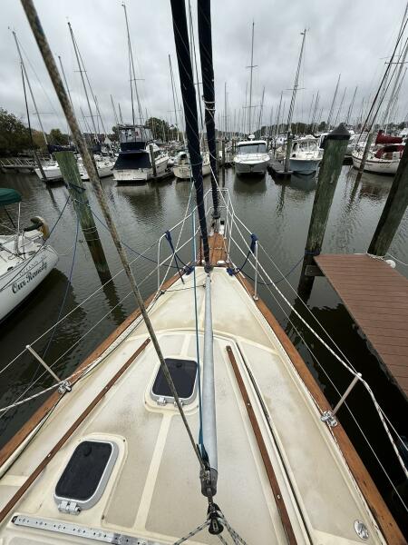 29' 1991 Island Packet IP-29