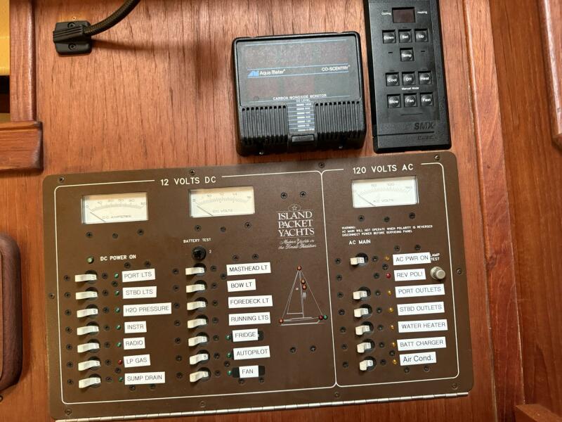 29' 1991 Island Packet IP-29