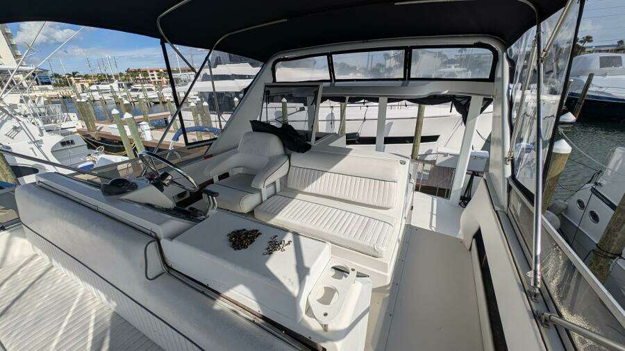 Have Love Will Travel 37ft Carver Yacht For Sale