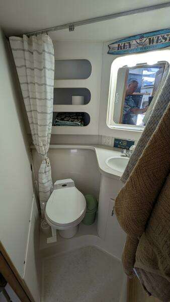Have Love Will Travel 37ft Carver Yacht For Sale