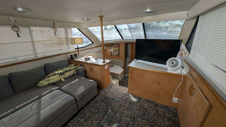 Have Love Will Travel 37ft Carver Yacht For Sale