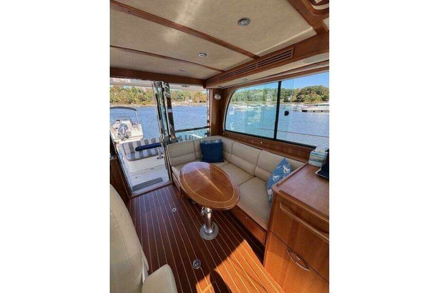 Independence 42ft Sabre Yacht For Sale