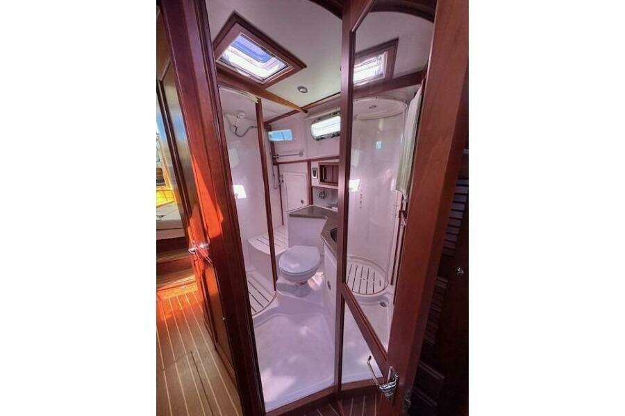 Independence 42ft Sabre Yacht For Sale