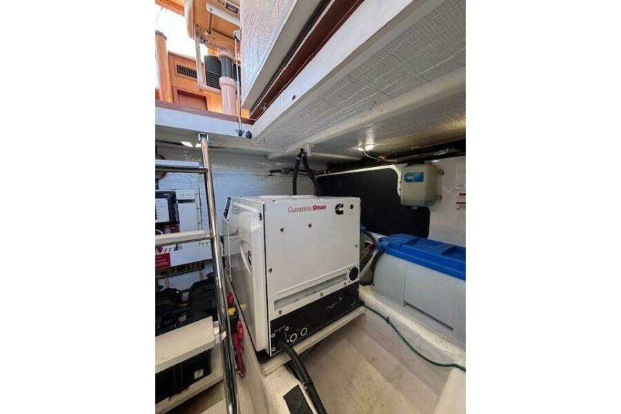 Independence 42ft Sabre Yacht For Sale