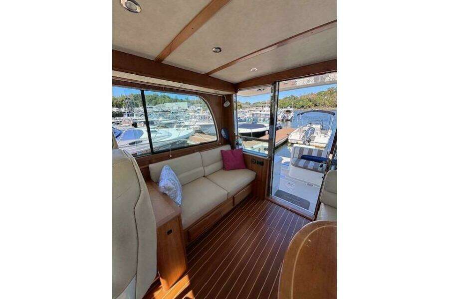 Independence 42ft Sabre Yacht For Sale