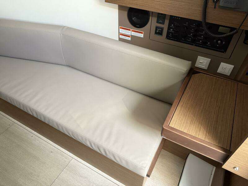 35ft Beneteau Yacht For Sale
