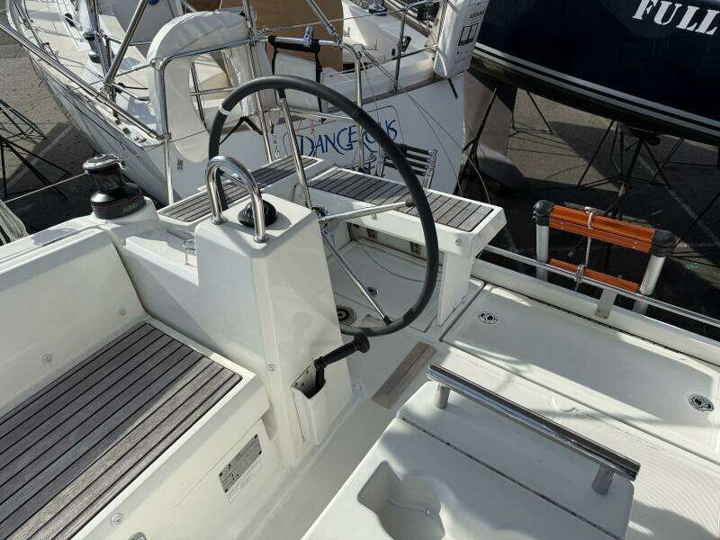 35ft Beneteau Yacht For Sale