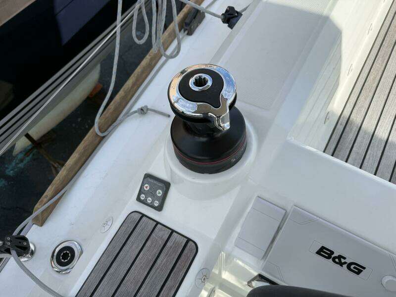 35ft Beneteau Yacht For Sale