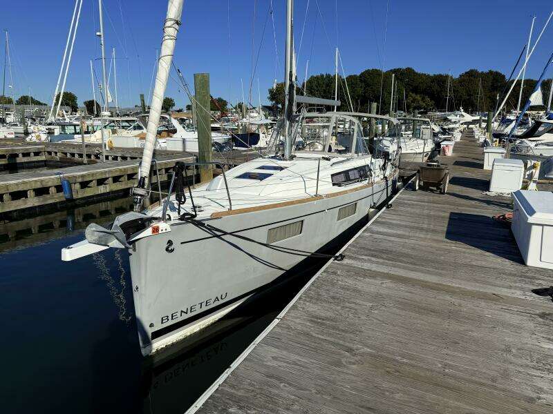 35ft Beneteau Yacht For Sale