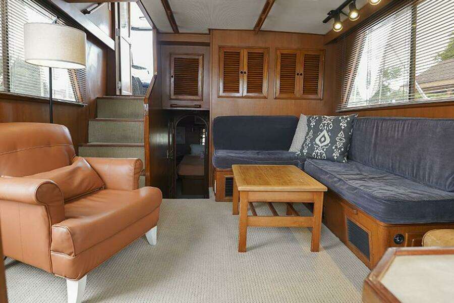 47ft Tradewinds Yacht For Sale