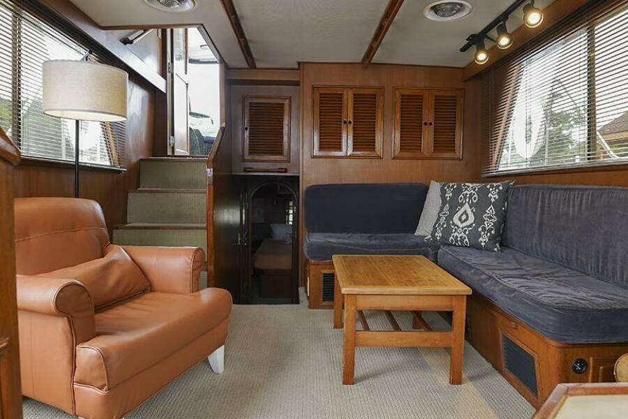 47ft Tradewinds Yacht For Sale