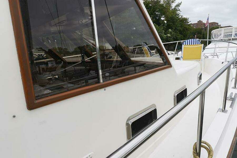 47ft Tradewinds Yacht For Sale