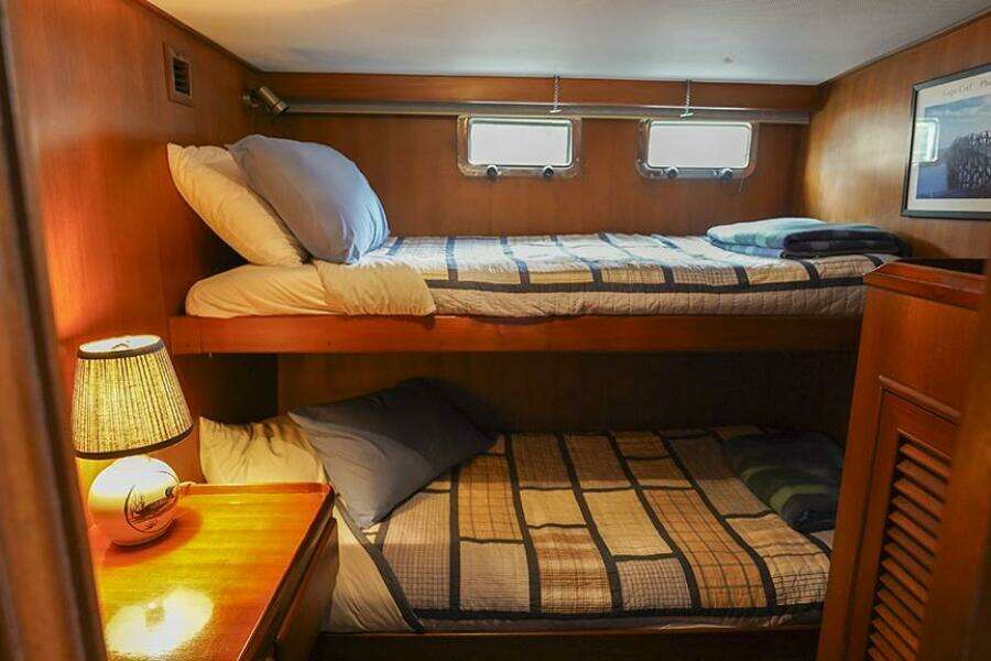 47ft Tradewinds Yacht For Sale