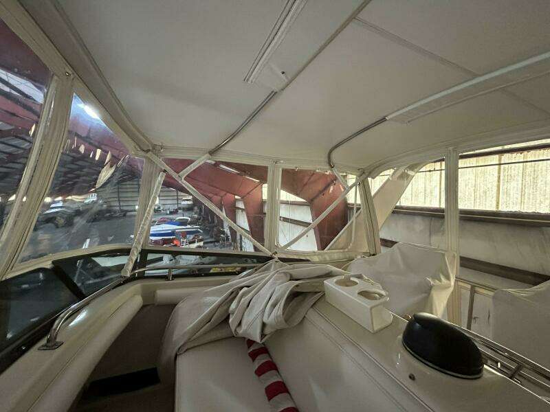 Full Coverage 37ft Silverton Yacht For Sale