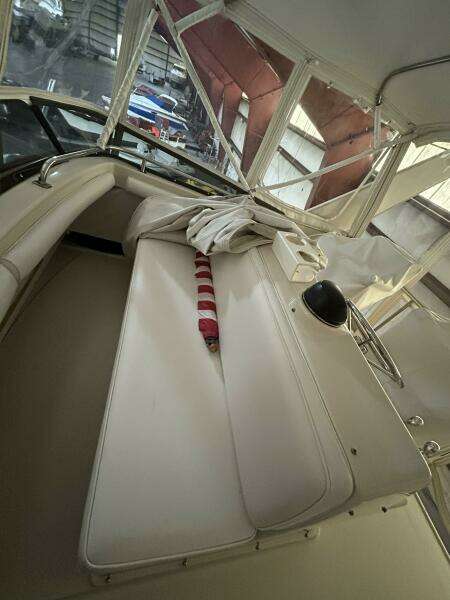 Full Coverage 37ft Silverton Yacht For Sale