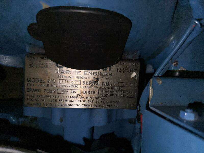 Full Coverage 37ft Silverton Yacht For Sale