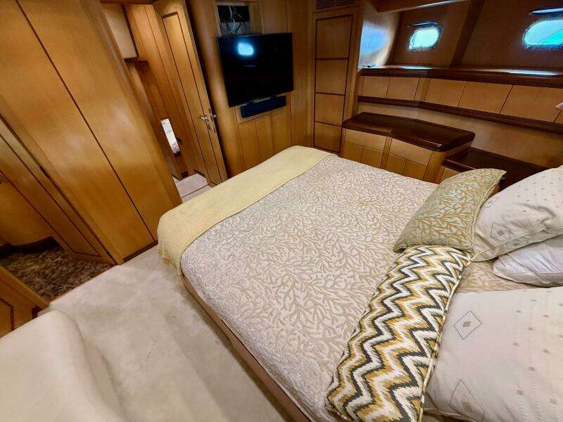 OLIVIA K 92ft Mangusta Yacht For Sale