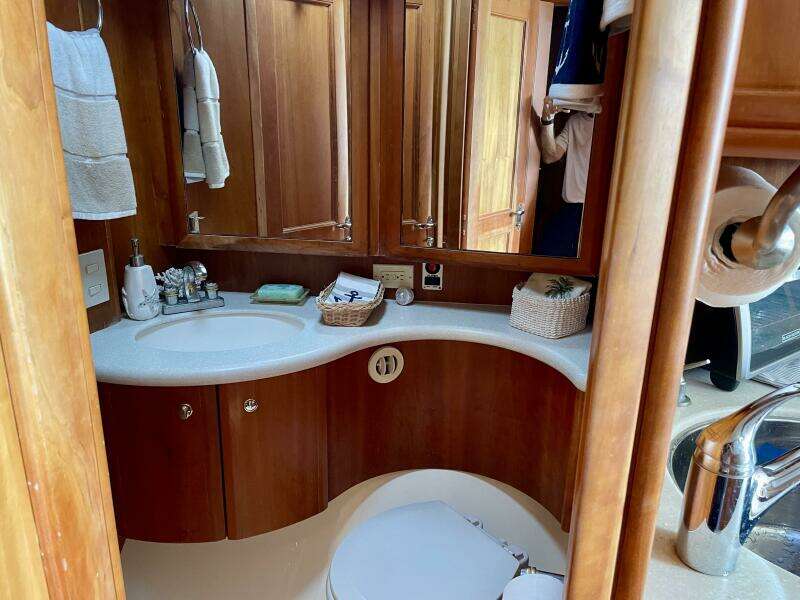 40ft Silverton Yacht For Sale