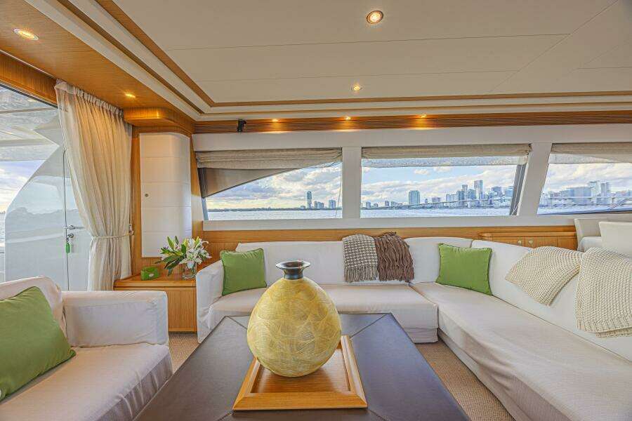 Noral 83ft Ferretti Yachts Yacht For Sale