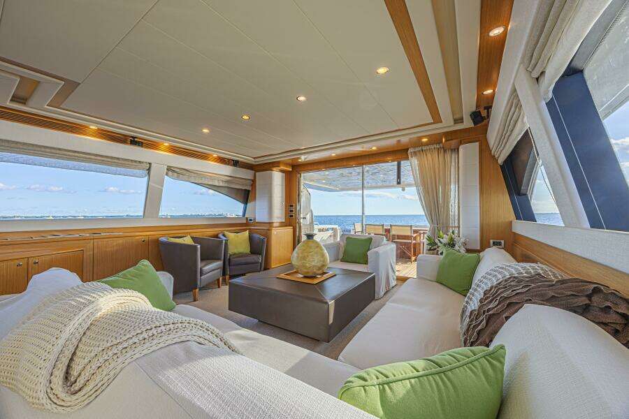 Noral 83ft Ferretti Yachts Yacht For Sale