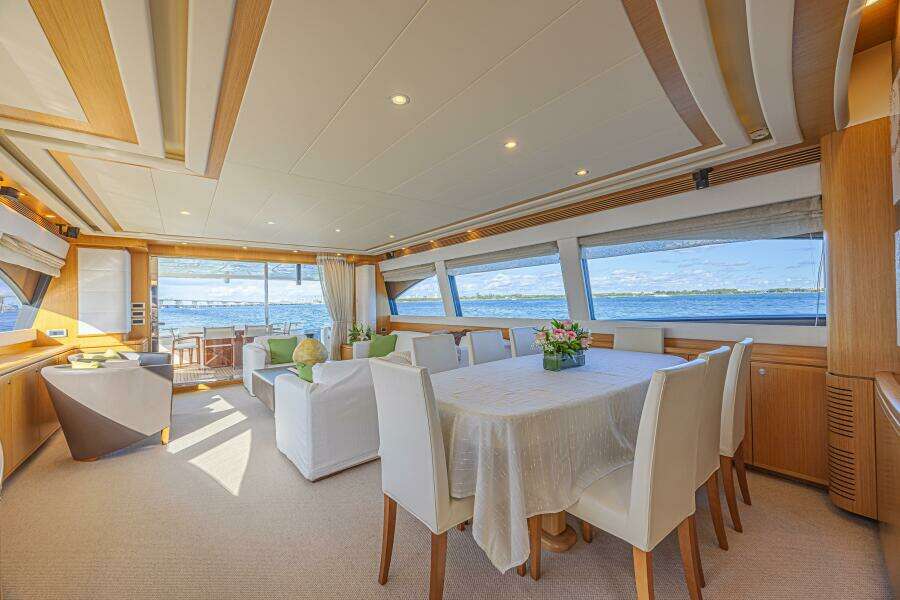 Noral 83ft Ferretti Yachts Yacht For Sale