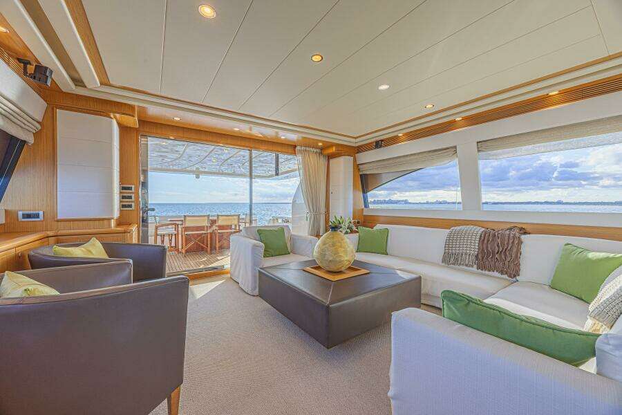 Noral 83ft Ferretti Yachts Yacht For Sale