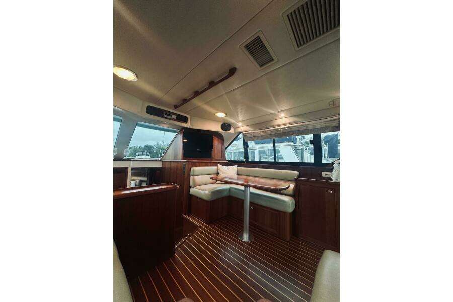Rah Rah 40ft Riviera Yacht For Sale
