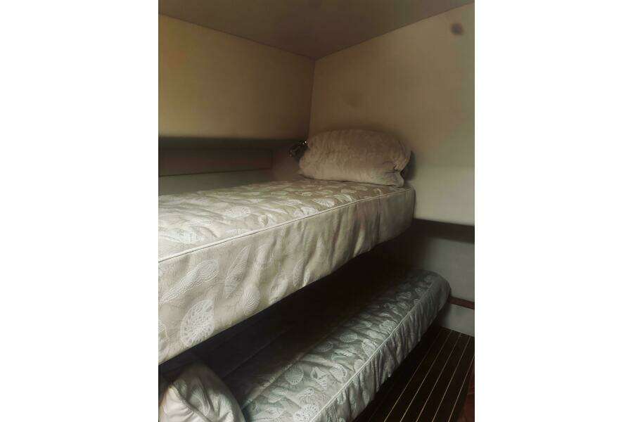 Rah Rah 40ft Riviera Yacht For Sale