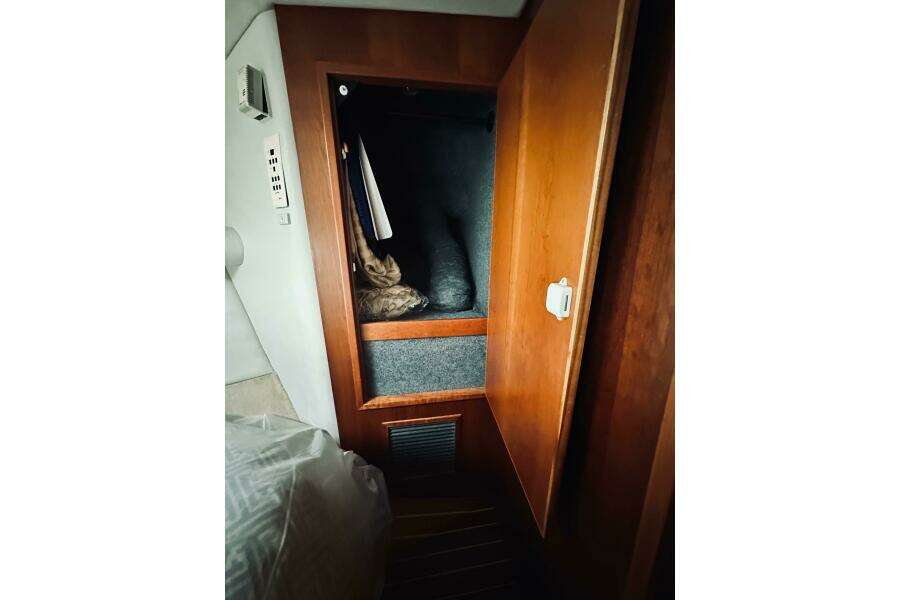 Rah Rah 40ft Riviera Yacht For Sale