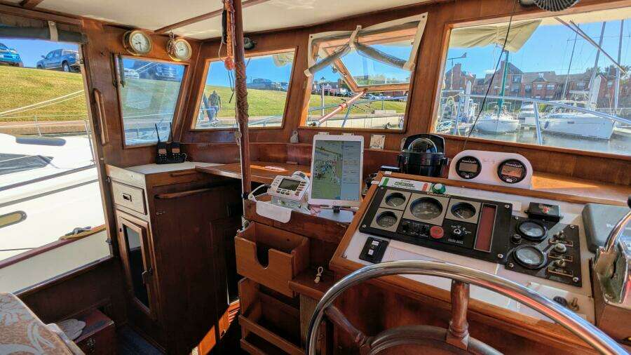 Petite Fleur 30ft Ho Hsing Yacht For Sale