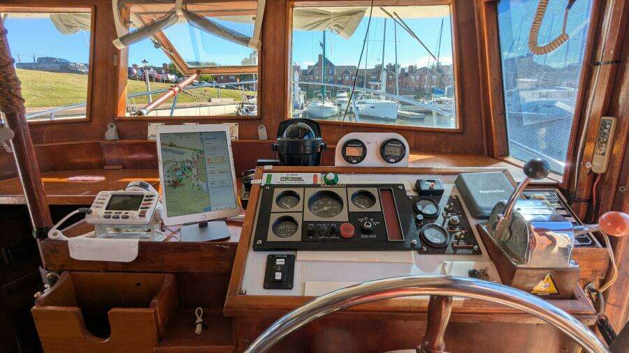 Petite Fleur 30ft Ho Hsing Yacht For Sale