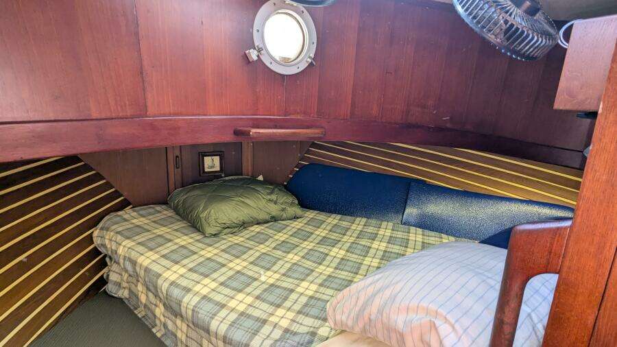 Petite Fleur 30ft Ho Hsing Yacht For Sale