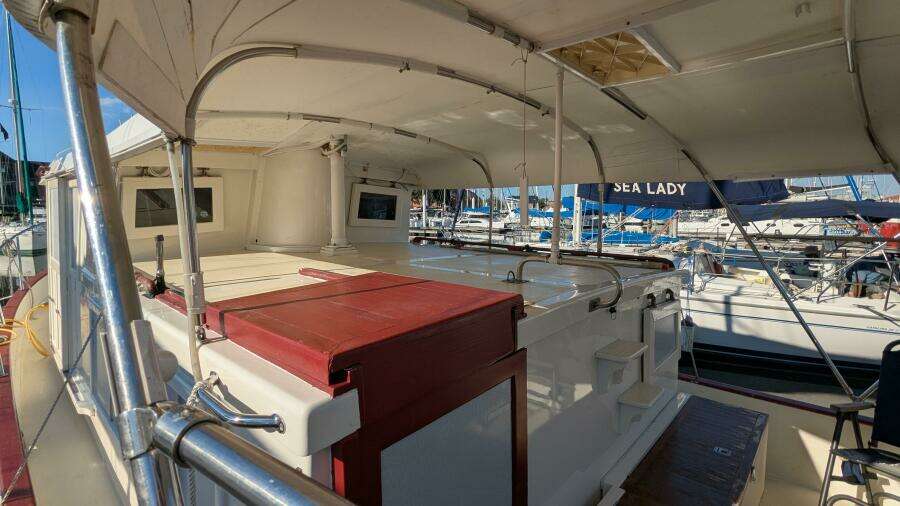 Petite Fleur 30ft Ho Hsing Yacht For Sale