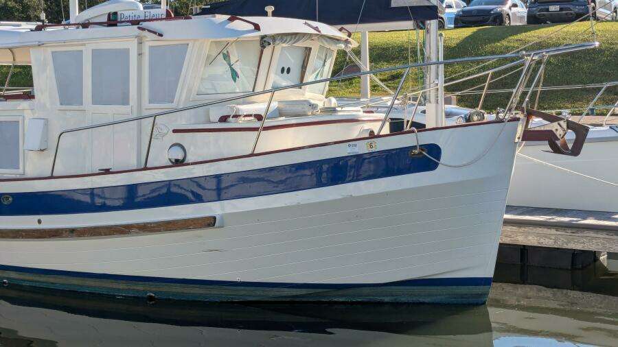 Petite Fleur 30ft Ho Hsing Yacht For Sale