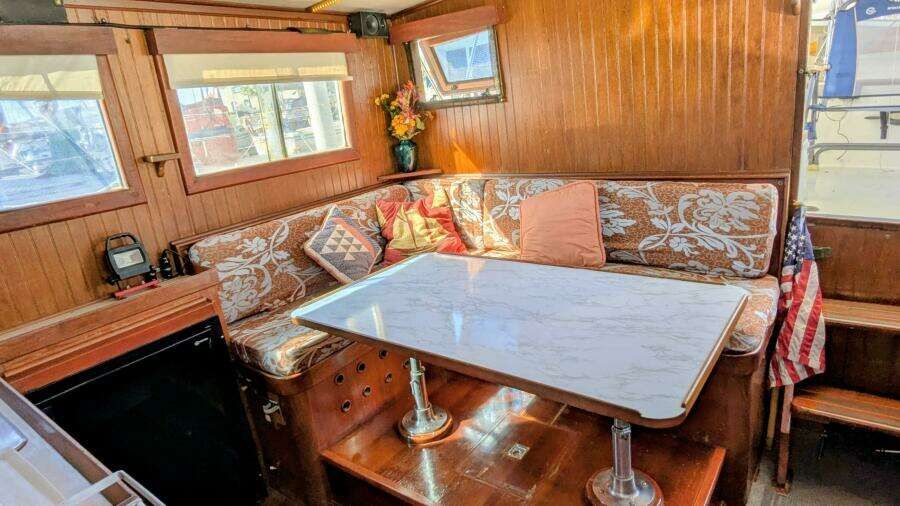 Petite Fleur 30ft Ho Hsing Yacht For Sale