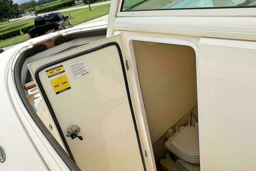 27ft Scout Yacht For Sale