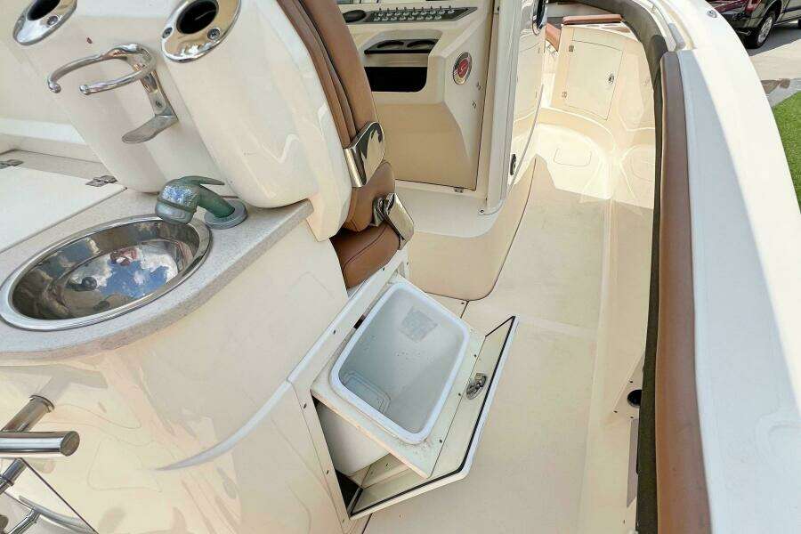 27ft Scout Yacht For Sale