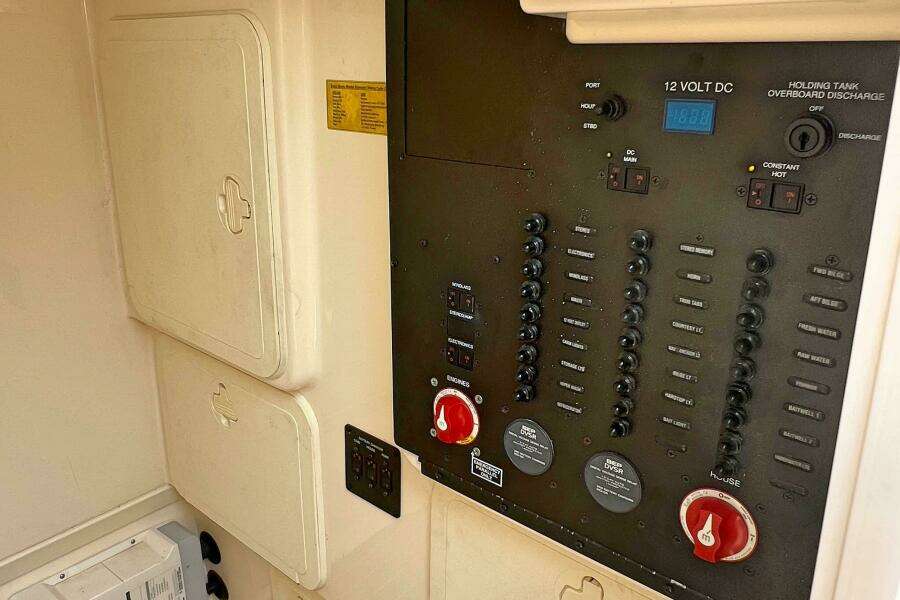 27ft Scout Yacht For Sale