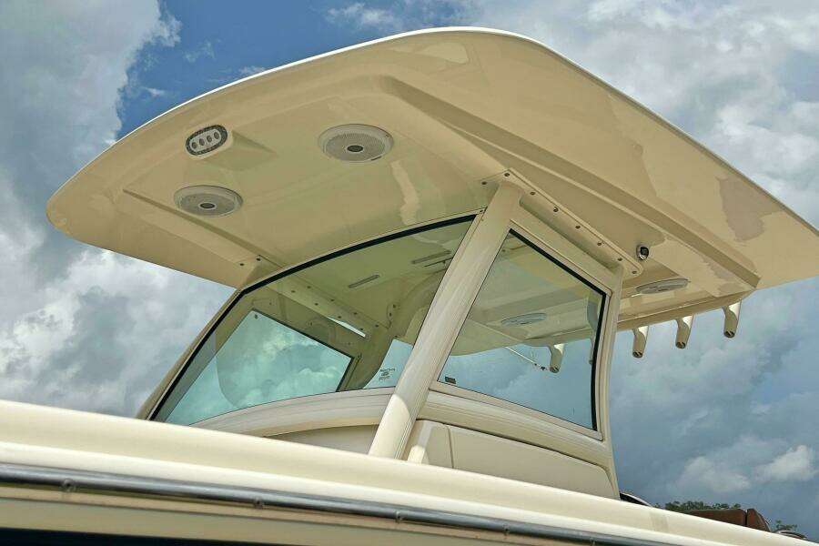 27ft Scout Yacht For Sale