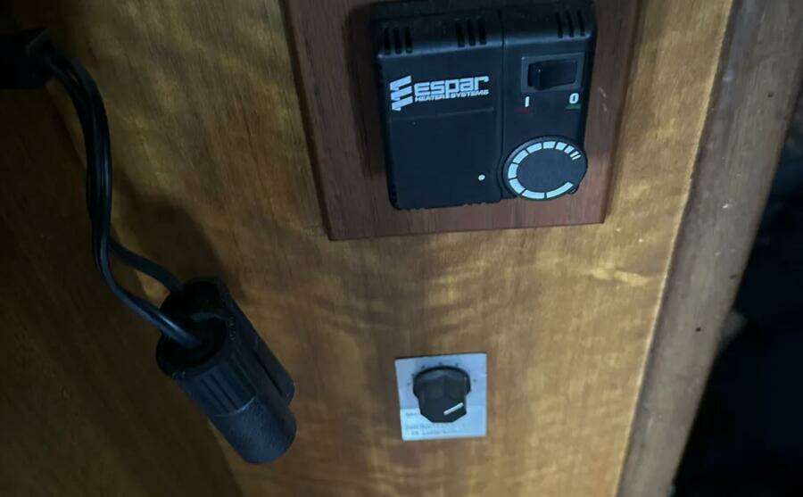 Apple 1 60ft Hatteras Yacht For Sale