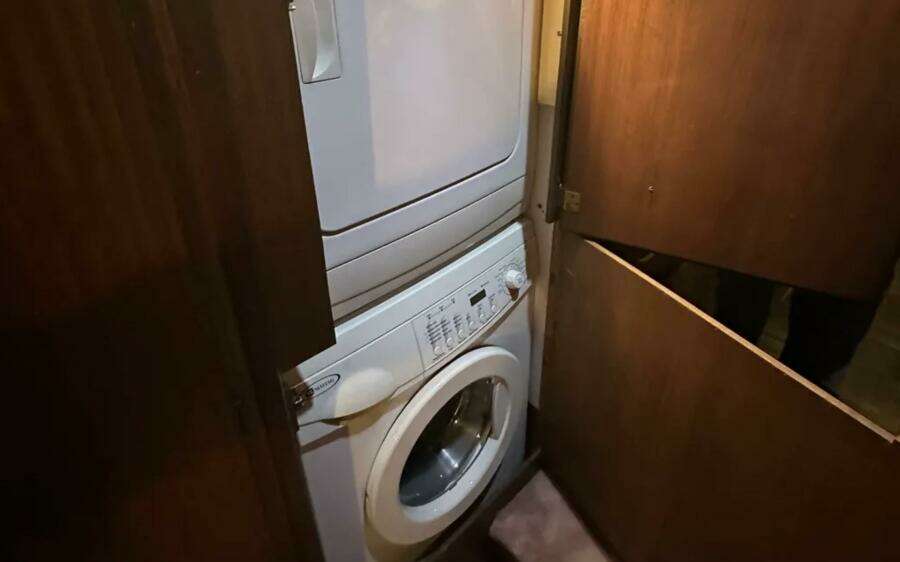 Apple 1 60ft Hatteras Yacht For Sale