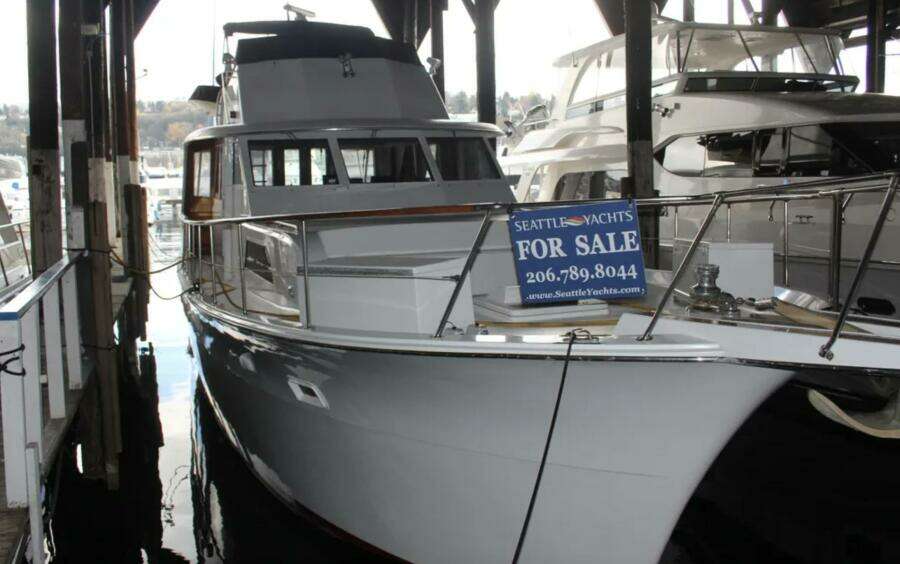 Apple 1 60ft Hatteras Yacht For Sale
