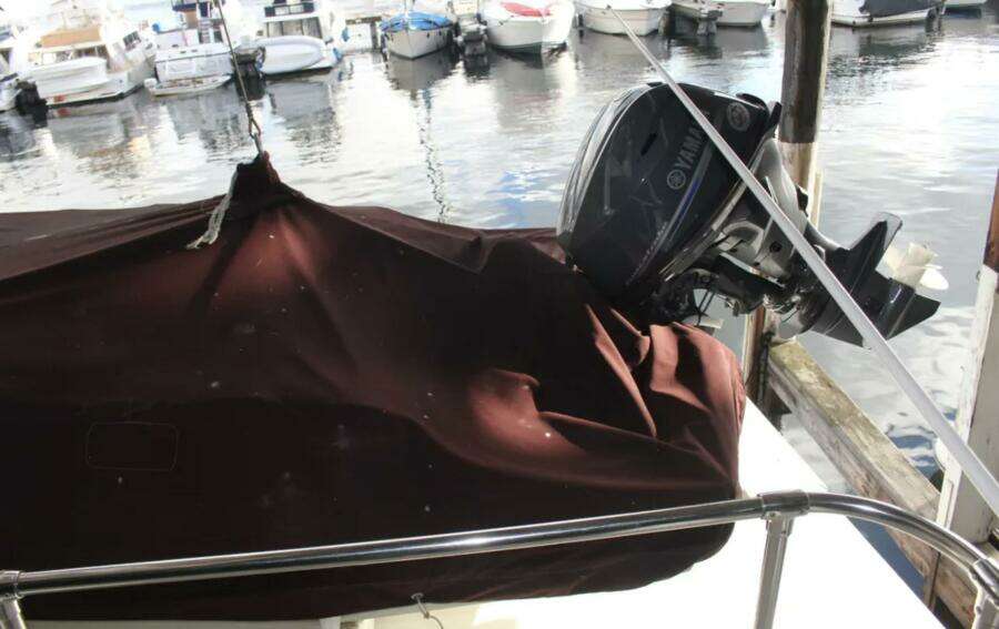 Apple 1 60ft Hatteras Yacht For Sale