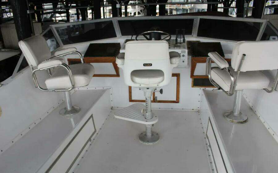 Apple 1 60ft Hatteras Yacht For Sale
