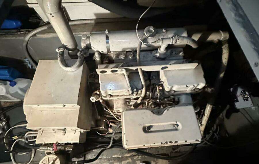 Apple 1 60ft Hatteras Yacht For Sale