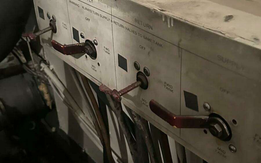 Apple 1 60ft Hatteras Yacht For Sale