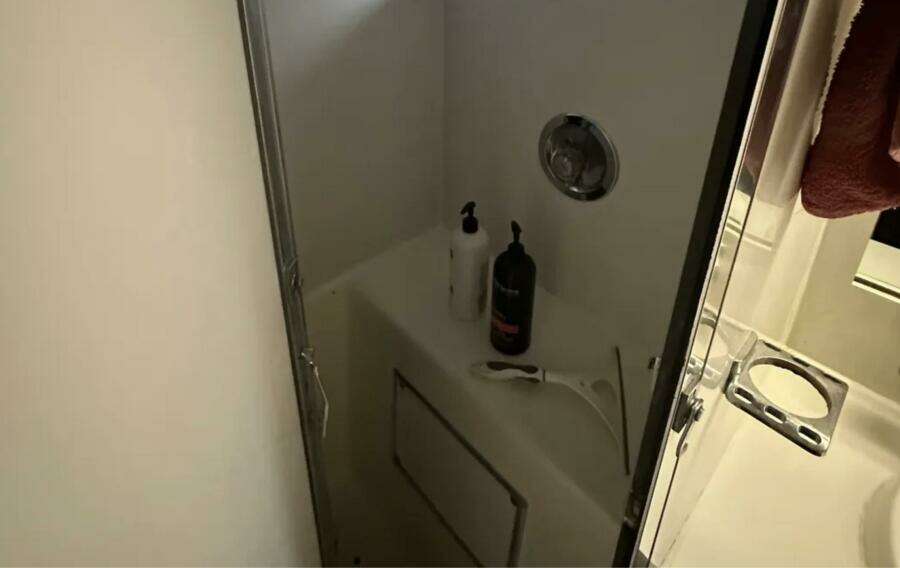 Apple 1 60ft Hatteras Yacht For Sale