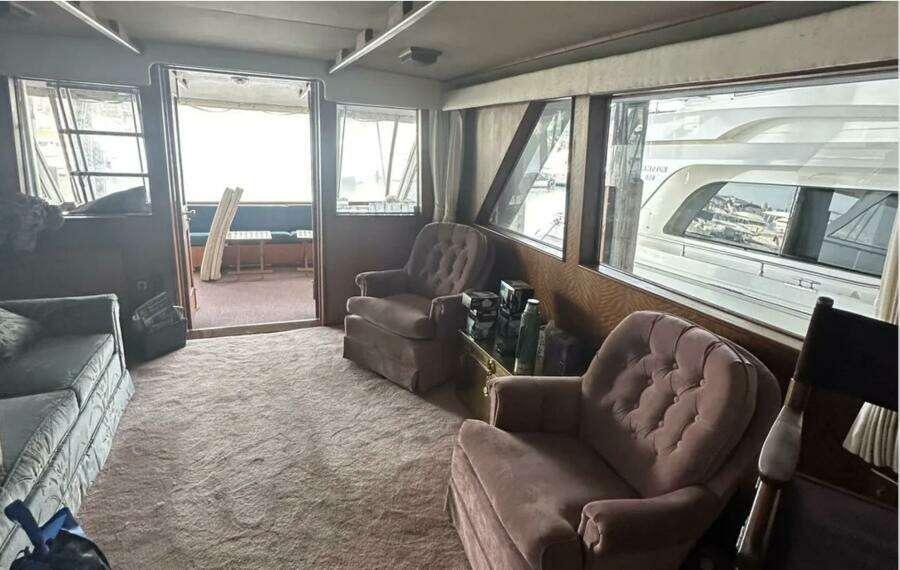 Apple 1 60ft Hatteras Yacht For Sale