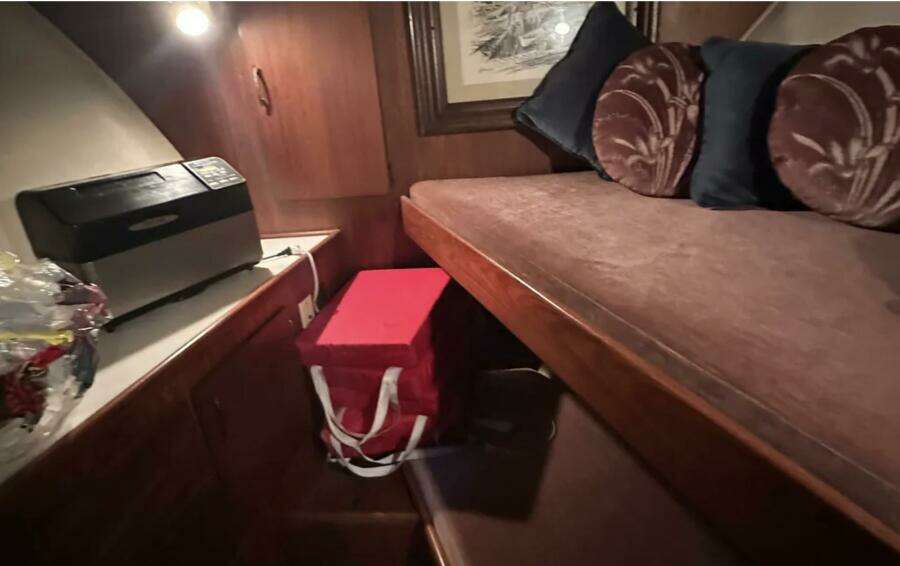 Apple 1 60ft Hatteras Yacht For Sale