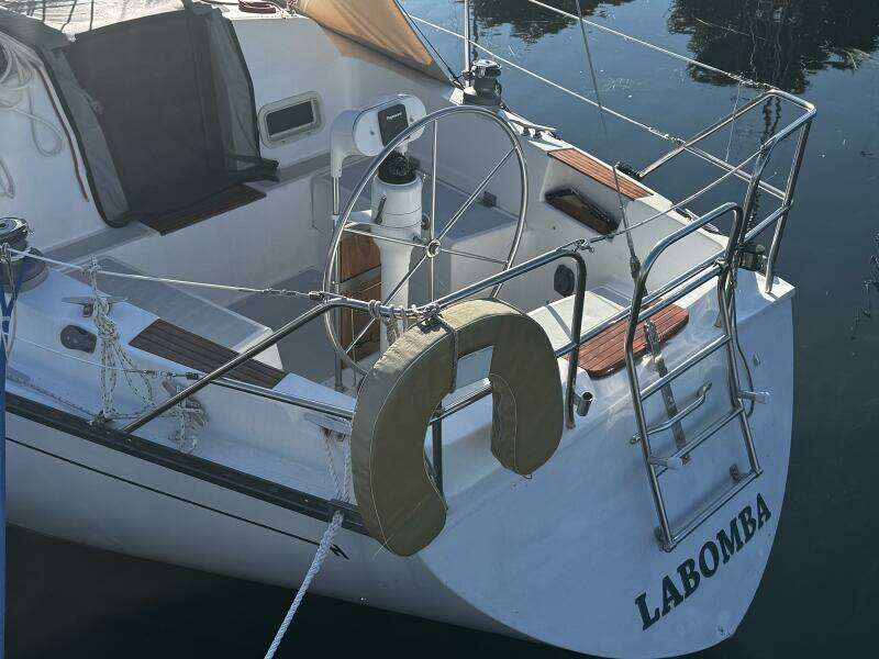 37ft Hunter Yacht For Sale